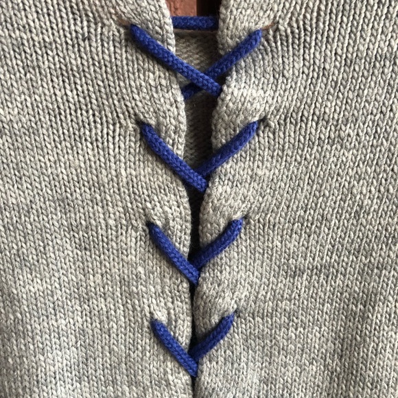 Touch by Alyssa Milano All Laced Up Sweater Kings - Picture 5 of 8